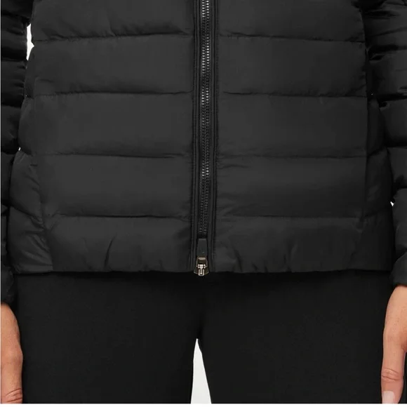 Figs On-Shift Packable Puffer Jacket in Black, Size Medium - Picture 6 of 12
